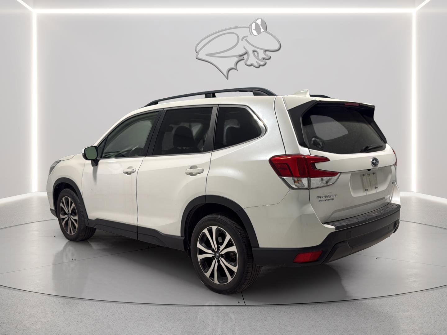 Used 2020 Subaru Forester Limited w/ Popular Package #3 image 4
