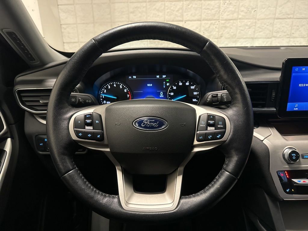 Certified 2022 Ford Explorer XLT w/ Equipment Group 202A image 36
