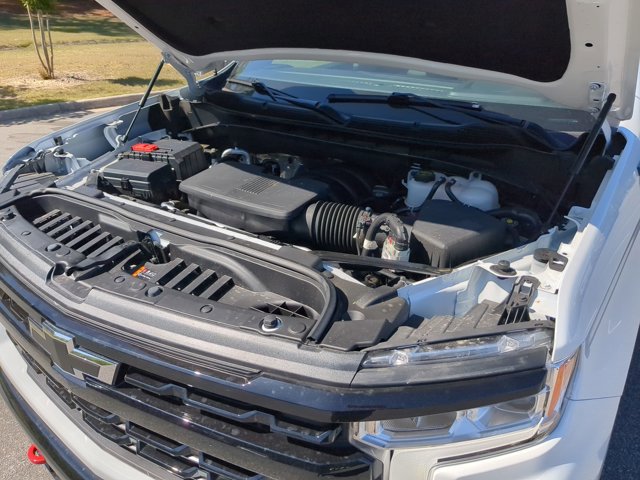 Used 2025 Chevrolet Silverado 1500 LT Trail Boss w/ Convenience Package II AWD/4WD image 38