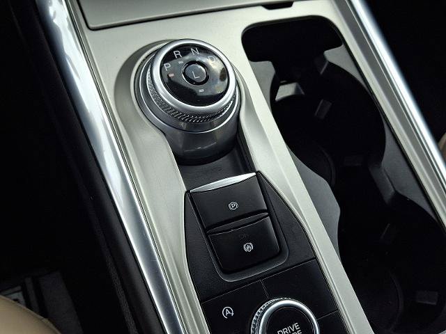 Certified 2023 Ford Explorer XLT w/ Equipment Group 202A AWD/4WD image 14