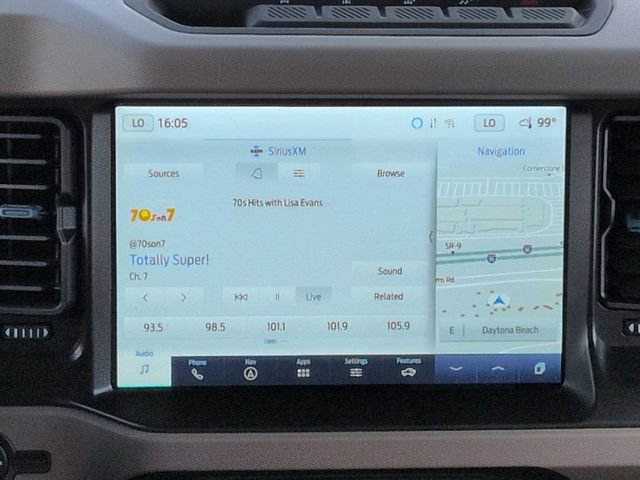 Certified 2022 Ford Bronco Wildtrak AWD/4WD image 17