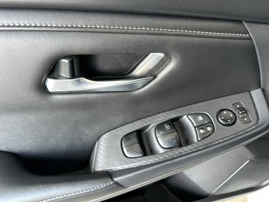 Used 2024 Nissan Sentra SV w/ Trunk Package FWD image 10