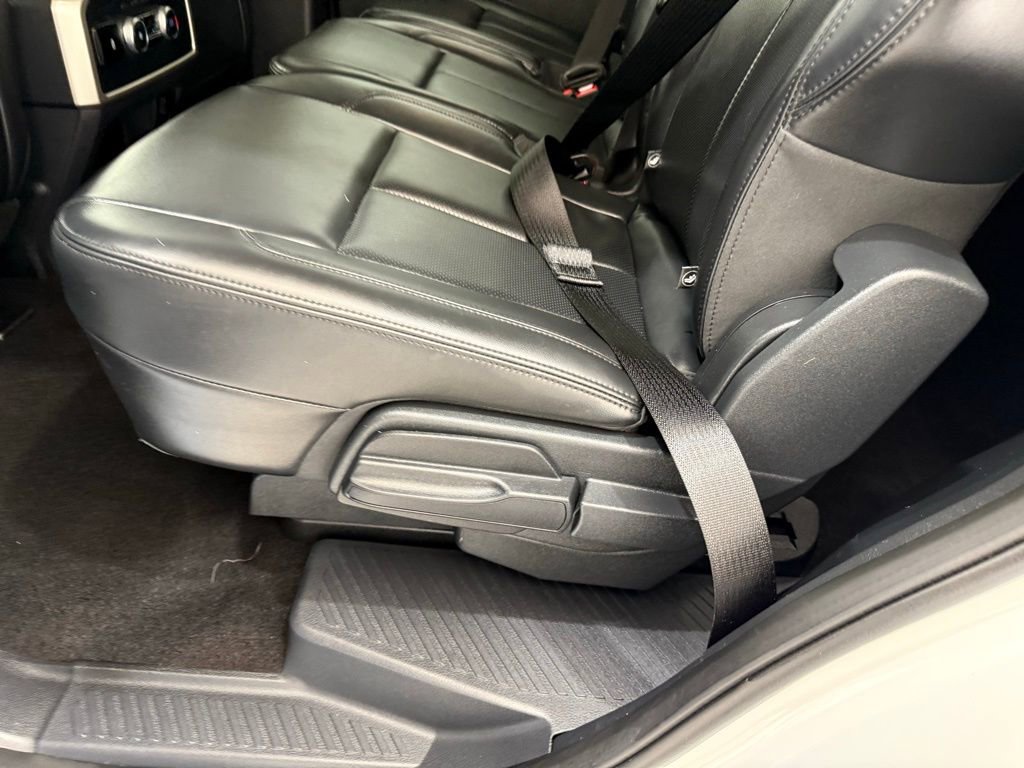 Certified 2023 Ford Expedition XLT image 18