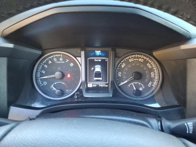 Used 2021 Toyota Tacoma TRD Sport AWD/4WD image 11