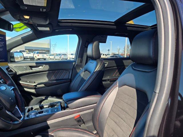 Certified 2024 Ford Edge ST-Line w/ Class II Trailer Tow Package image 25