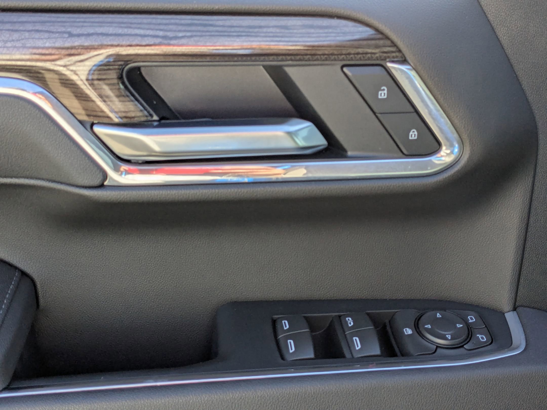 Used 2025 Chevrolet Silverado 1500 RST w/ Convenience Package II image 13