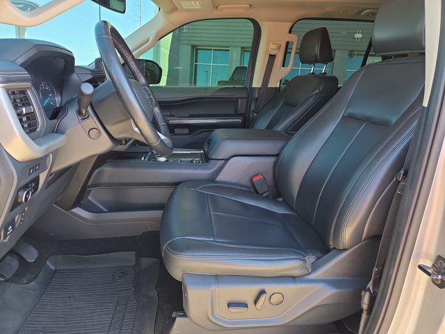 Certified 2024 Ford Expedition Max XLT RWD image 10