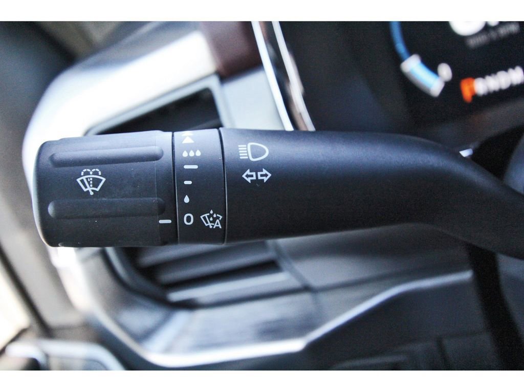 Certified 2023 Ford F150 Lariat w/ Equipment Group 502A High image 16