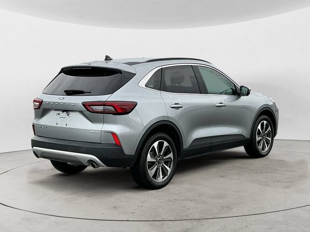 Certified 2024 Ford Escape Platinum AWD/4WD image 5