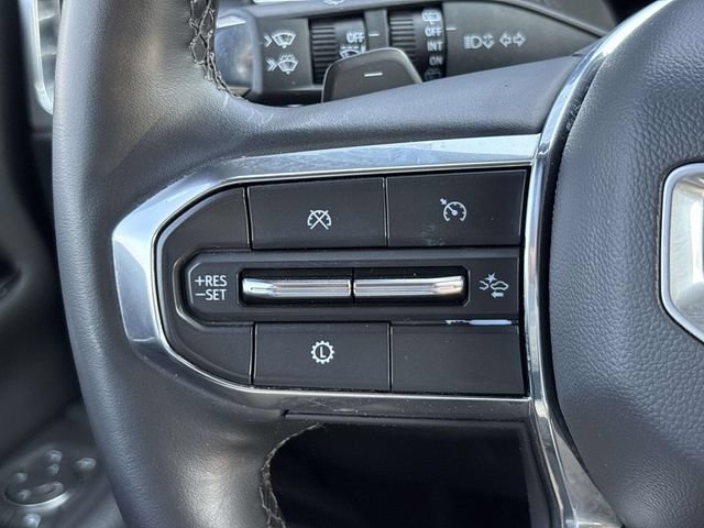 Used 2025 GMC Yukon Denali AWD/4WD image 30
