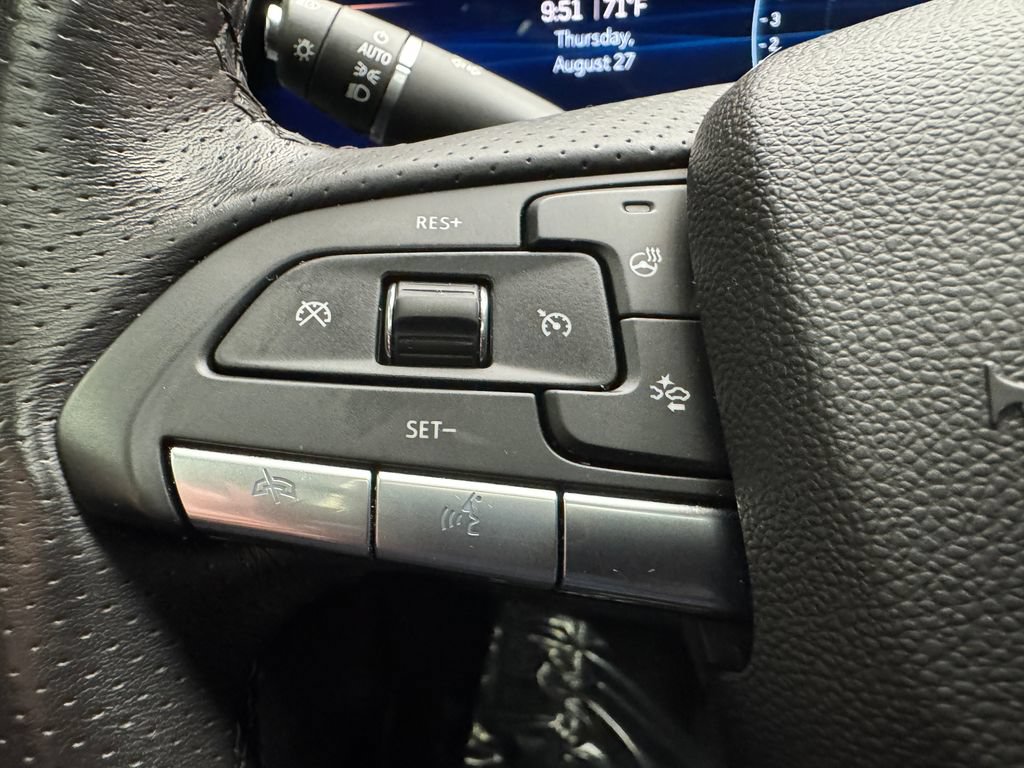Used 2024 Cadillac XT4 Sport w/ Active Safety Package AWD/4WD image 16