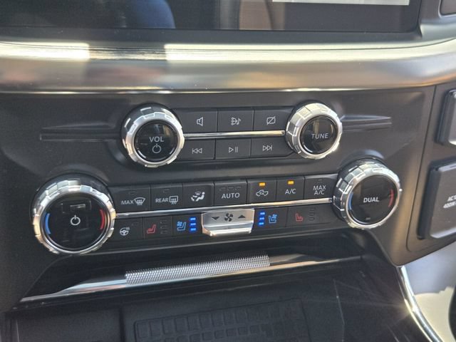 Certified 2022 Ford F150 Lariat w/ Equipment Group 502A High AWD/4WD image 25
