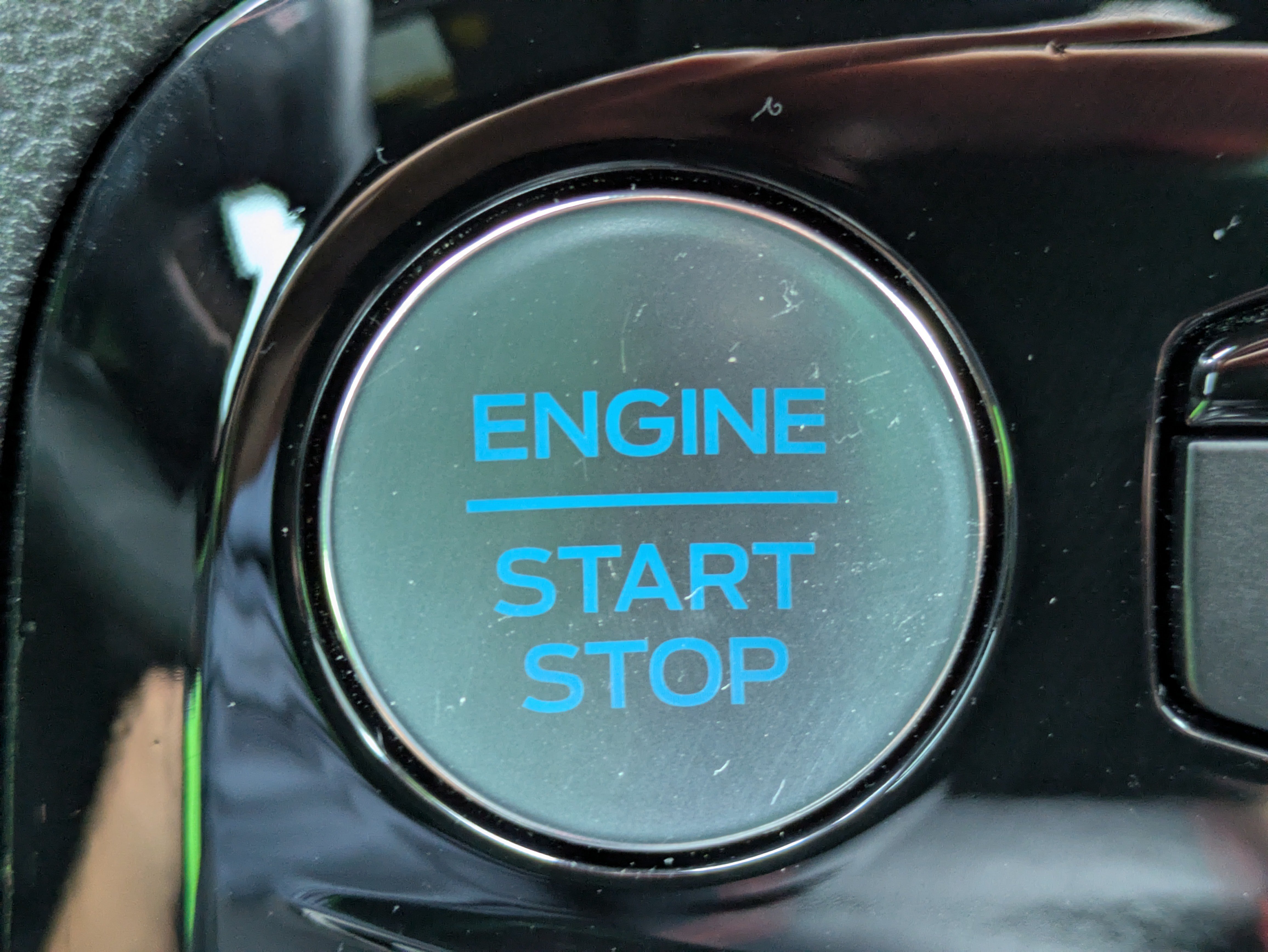 Certified 2025 Ford Escape ST-Line w/ Equipment Group 301A FWD image 34