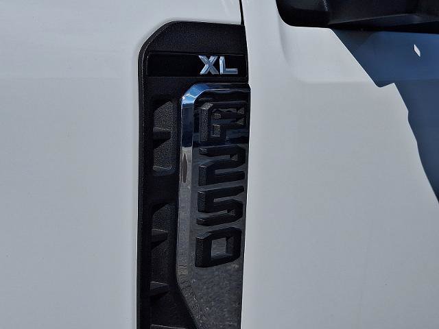 Certified 2025 Ford F250 XL w/ XL Chrome Package AWD/4WD image 26
