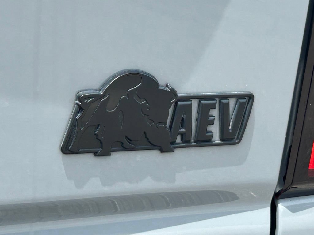 Used 2025 Chevrolet Silverado 2500 ZR2 w/ ZR2 Bison Edition AWD/4WD image 27