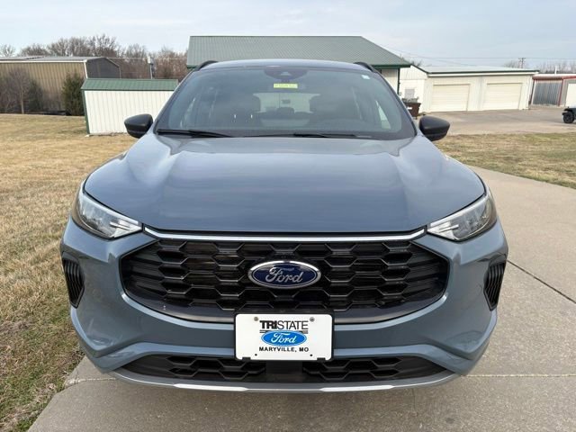 Certified 2024 Ford Escape ST-Line w/ Tech Pack #1 AWD/4WD image 6
