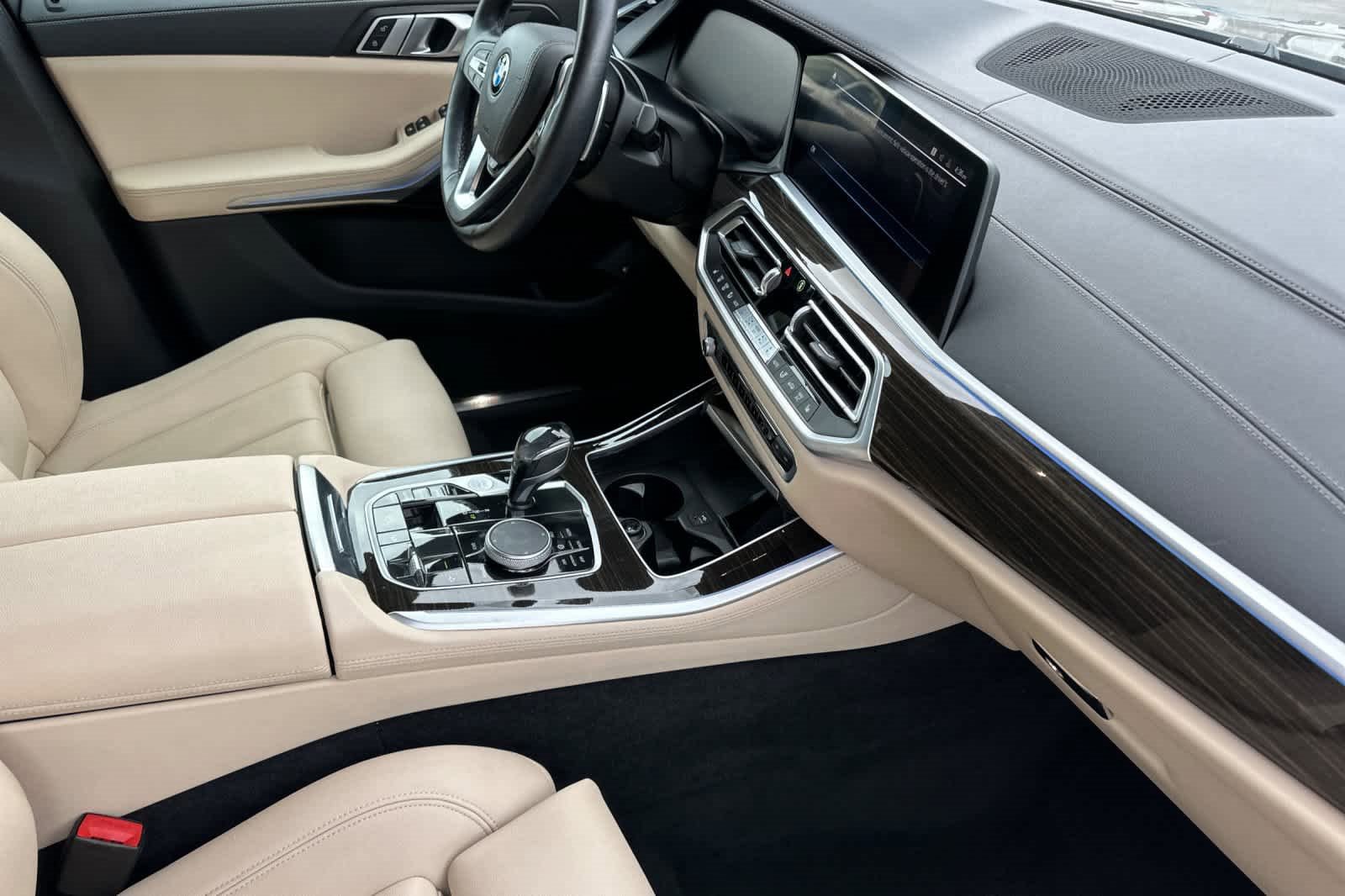 Used 2021 BMW X5 xDrive45e w/ Convenience Package image 17
