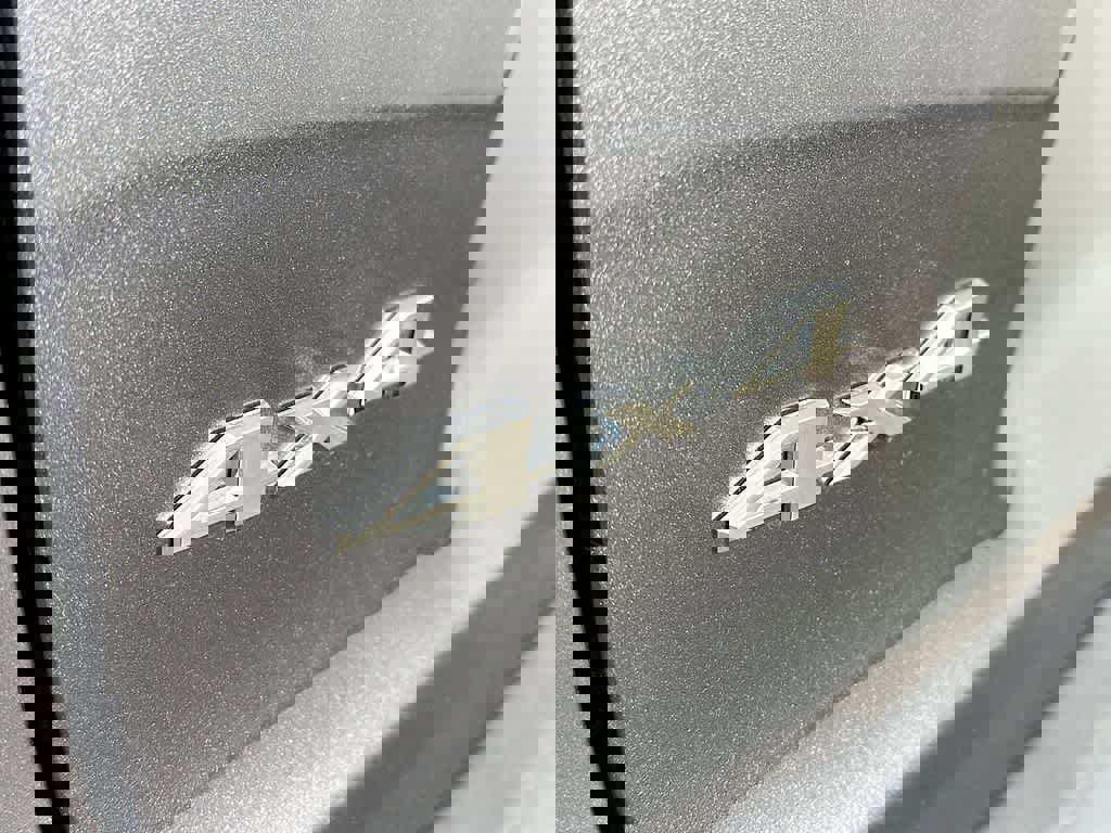 Used 2022 Jeep Cherokee Limited image 10