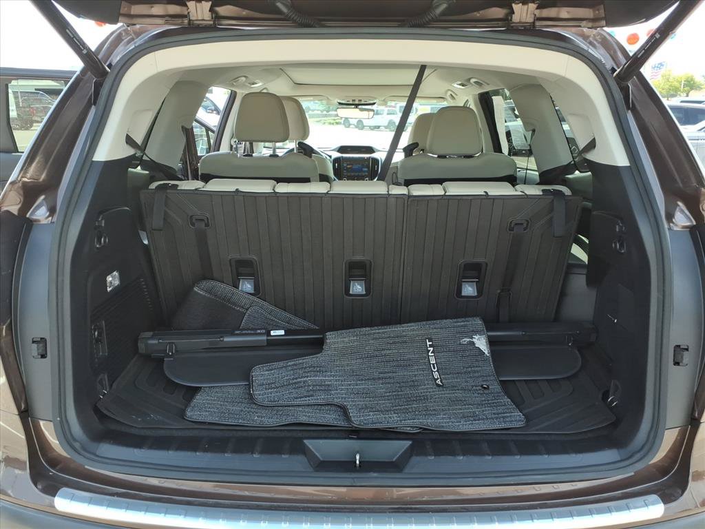 Used 2020 Subaru Ascent Limited w/ Technology Package AWD/4WD image 8
