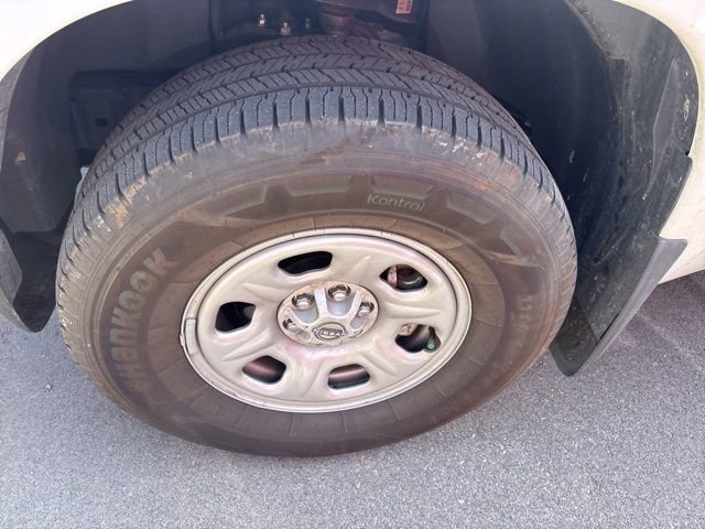 Used 2025 Nissan Frontier S AWD/4WD image 25