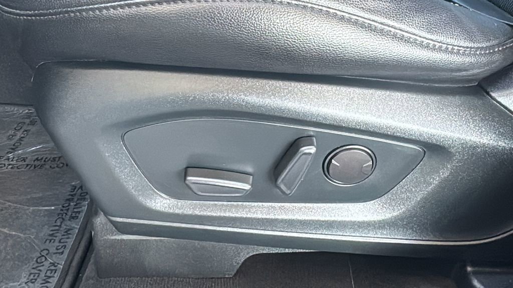 Certified 2022 Ford Explorer Limited w/ Hybrid Equipment Group 310A image 20