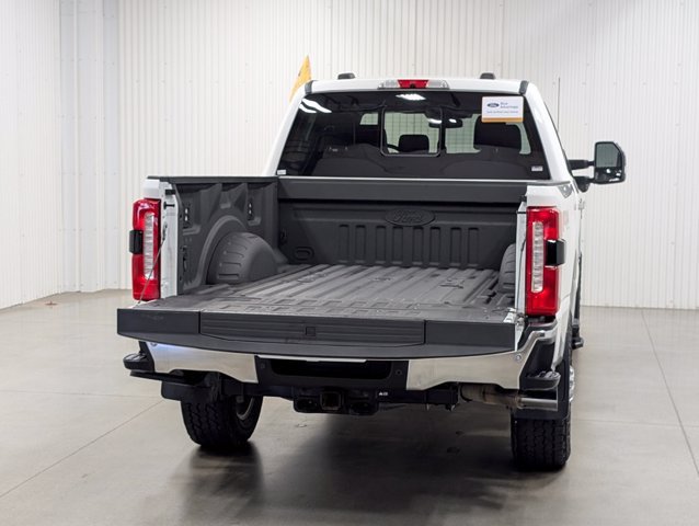 Certified 2024 Ford F250 Lariat w/ Lariat Ultimate Package AWD/4WD image 28