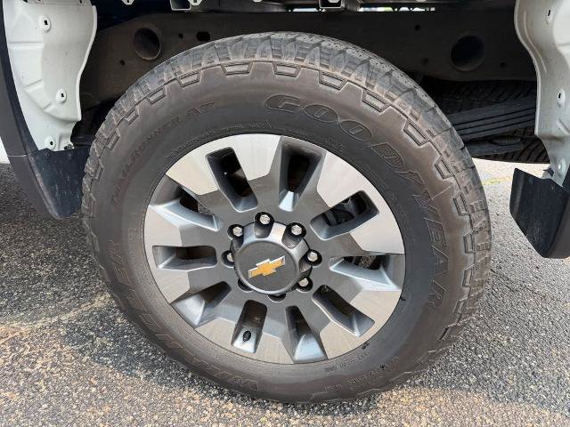 Used 2025 Chevrolet Silverado 2500 Custom w/ Custom Convenience Package AWD/4WD image 30