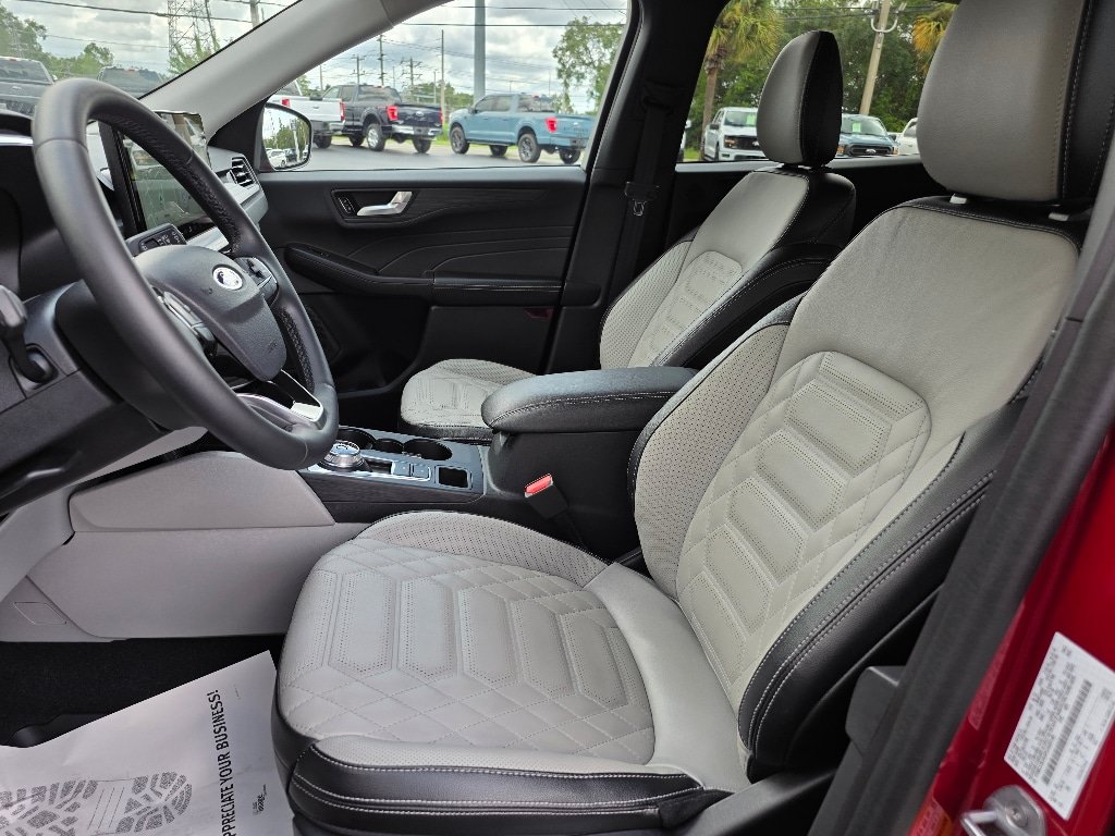 Certified 2023 Ford Escape Platinum w/ Premium Technology Package AWD/4WD image 6