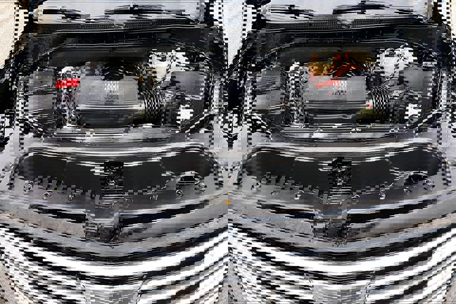 Used 2023 Cadillac Escalade Premium Luxury image 10