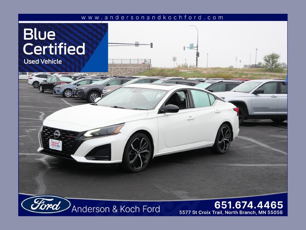 Used 2023 Nissan Altima 2.5 SR w/ SR Premium Package