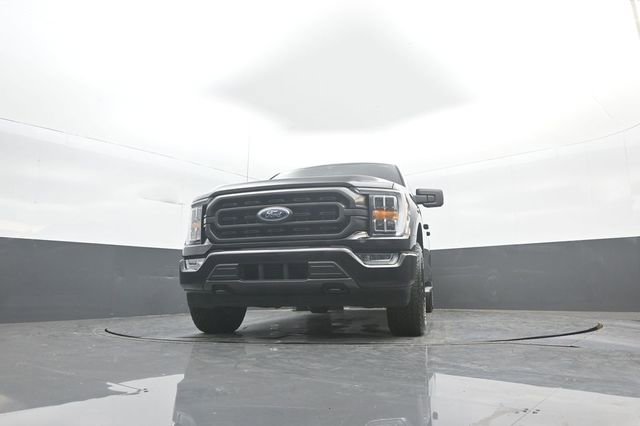 Certified 2021 Ford F150 XLT w/ Equipment Group 302A High image 28