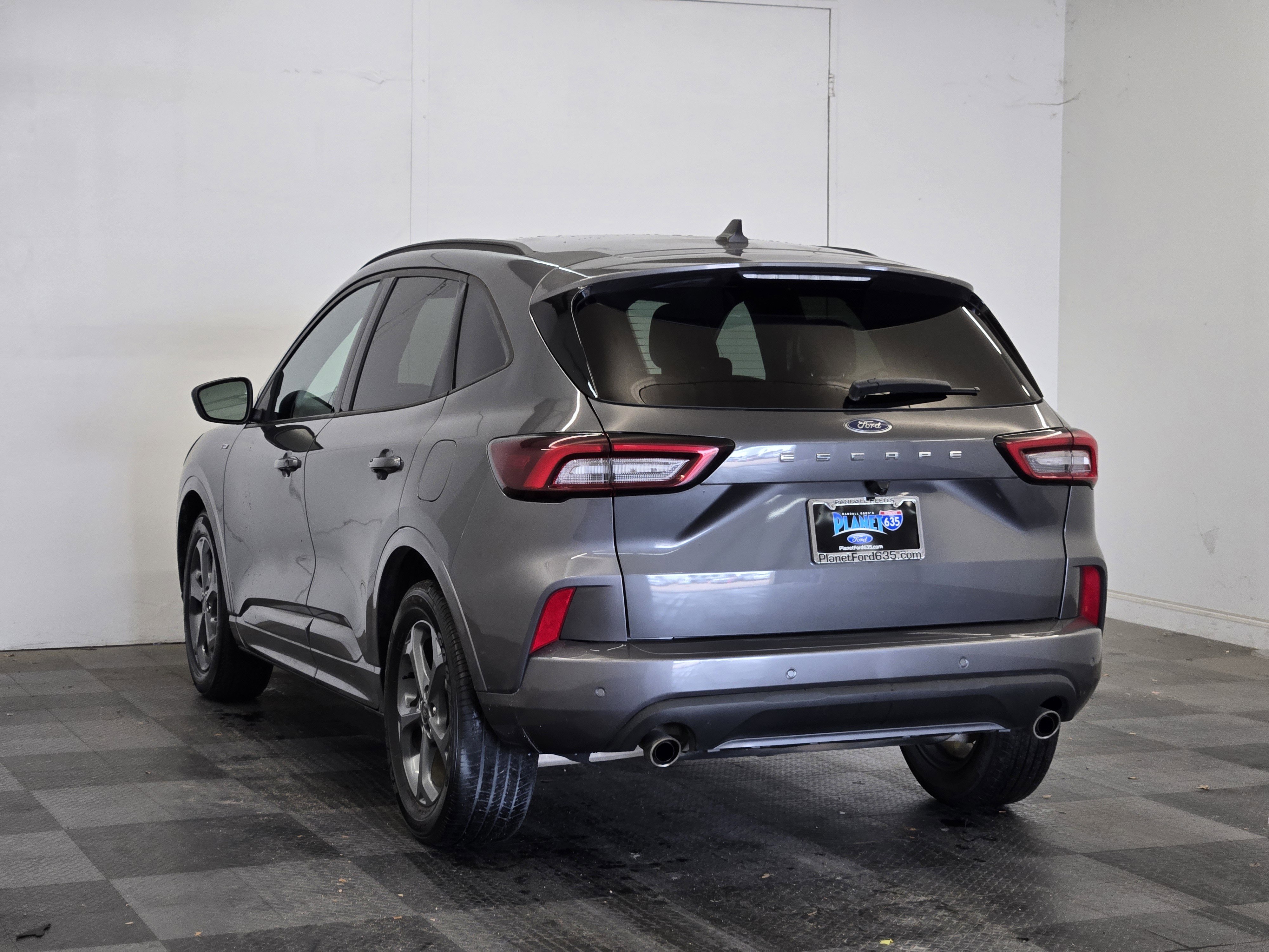 Certified 2023 Ford Escape ST-Line w/ Tech Pack #1 FWD image 5