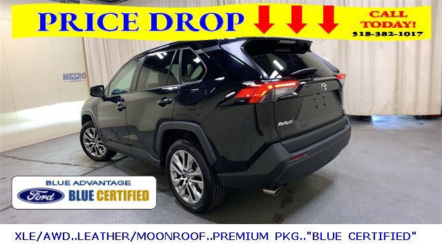 Used 2022 Toyota RAV4 XLE Premium image 4