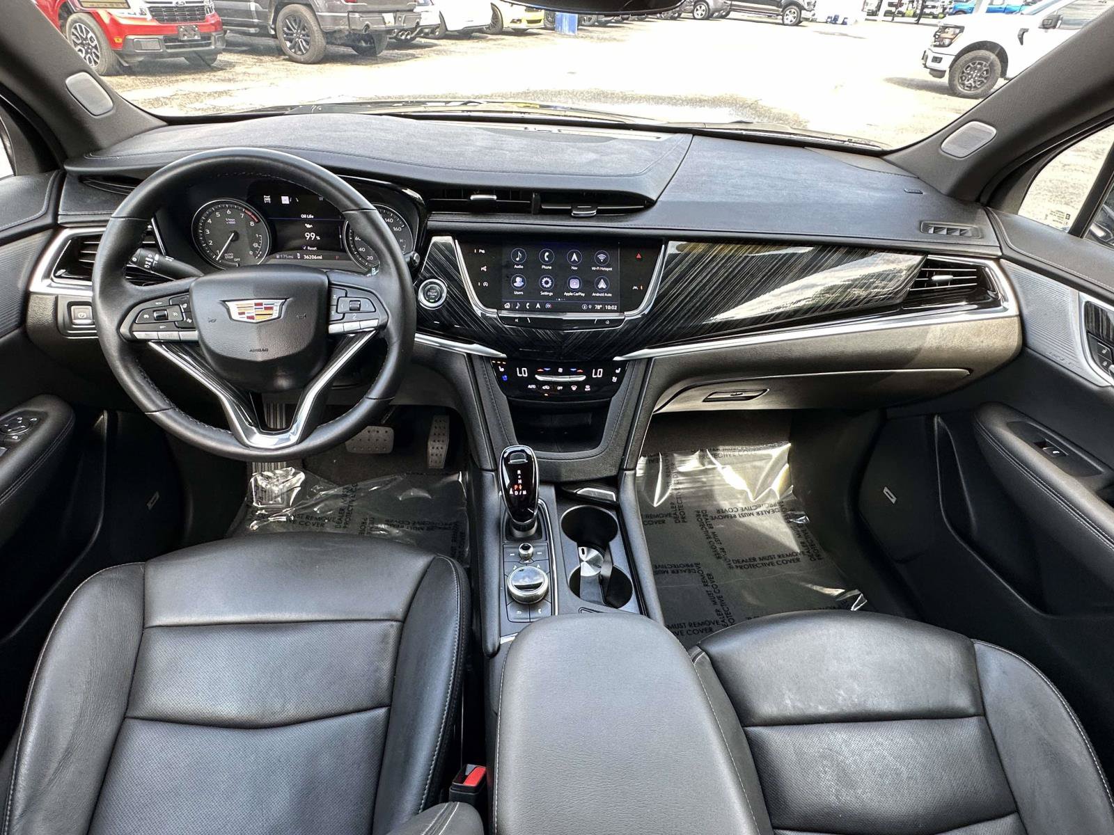 Used 2024 Cadillac XT6 Premium Luxury w/ Technology Package AWD/4WD image 7