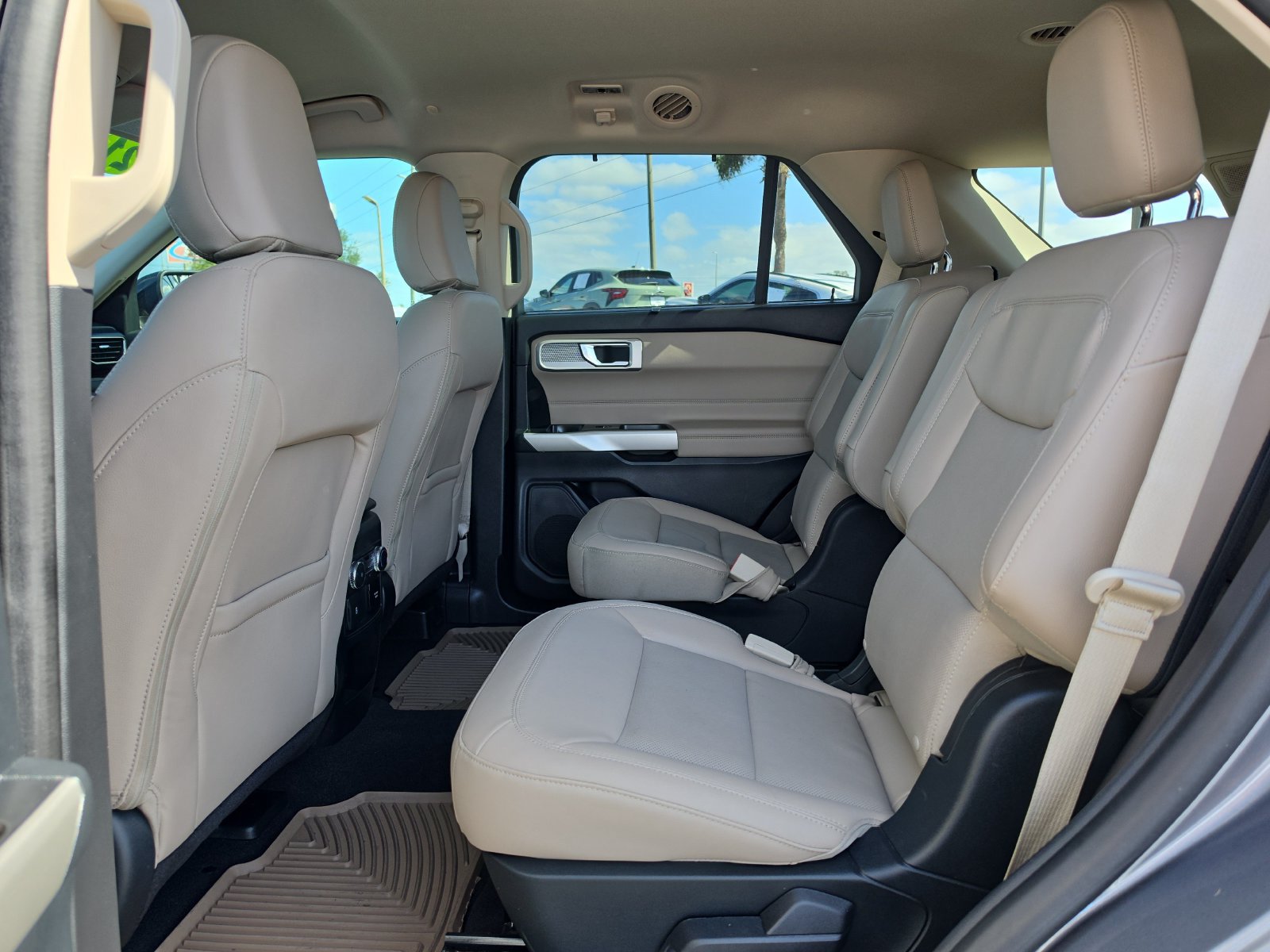 Certified 2021 Ford Explorer Limited w/ Hybrid Equipment Group 310A RWD image 14