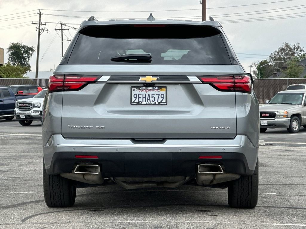 Used 2023 Chevrolet Traverse Premier AWD/4WD image 4