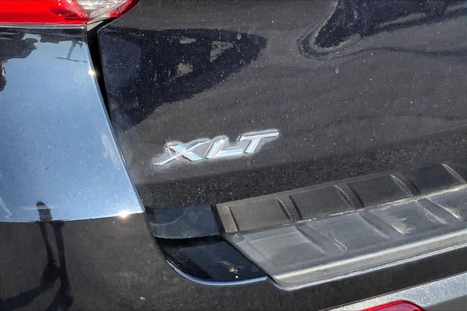 Certified 2023 Ford Explorer XLT RWD image 10