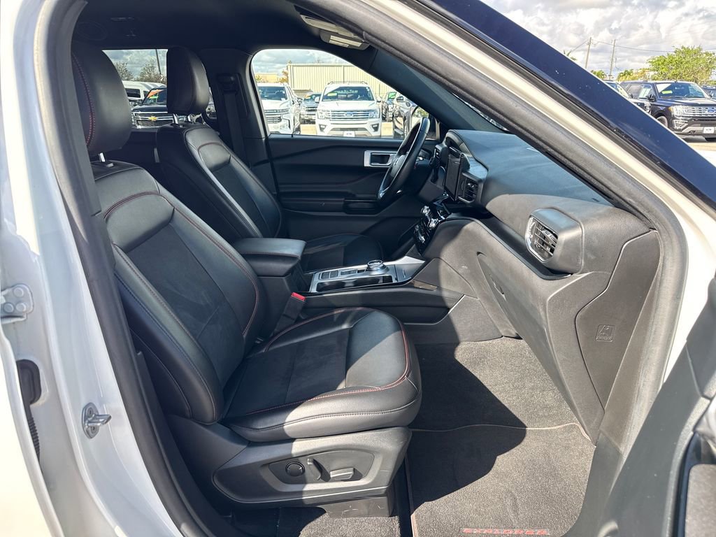Certified 2022 Ford Explorer ST-Line image 26