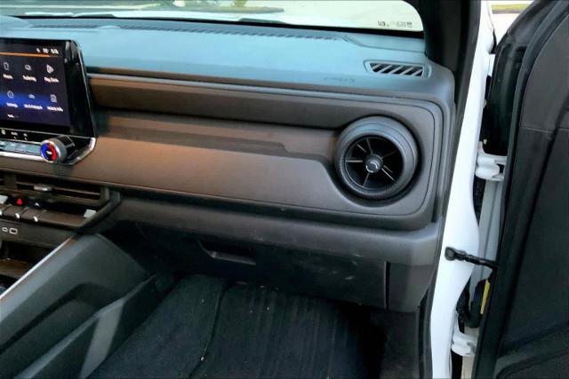 Used 2023 Chevrolet Colorado Trail Boss w/ Technology Package image 17