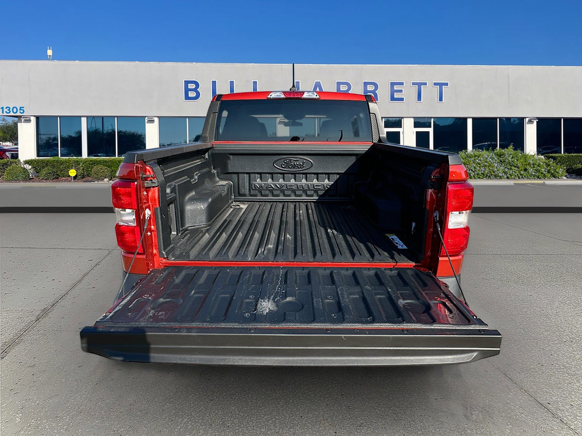 Certified 2024 Ford Maverick XLT w/ XLT Luxury Package image 23