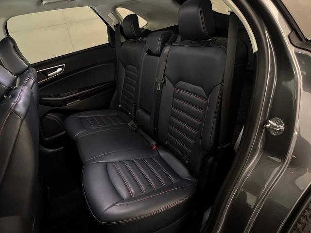 Certified 2024 Ford Edge SEL w/ Sport Appearance Package image 31