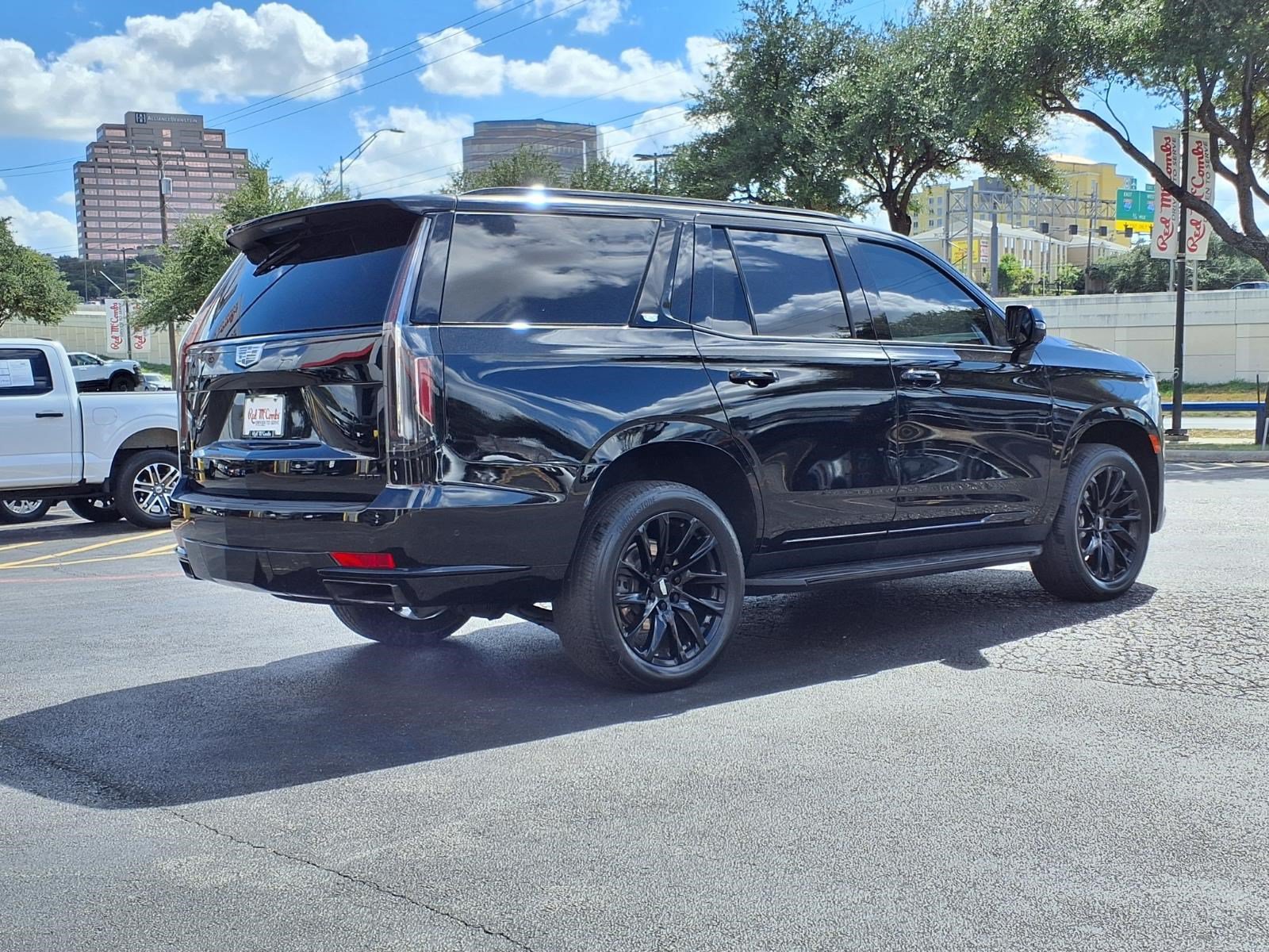 Used 2022 Cadillac Escalade Sport w/ LPO, ONYX Package RWD image 6