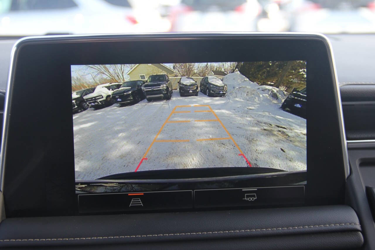 Used 2023 GMC Yukon XL SLT image 41