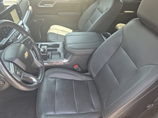 Used 2023 Chevrolet Silverado 1500 LTZ w/ LTZ Premium Package AWD/4WD image 25
