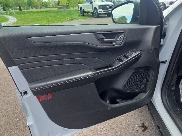 Certified 2025 Ford Escape Active AWD/4WD image 21