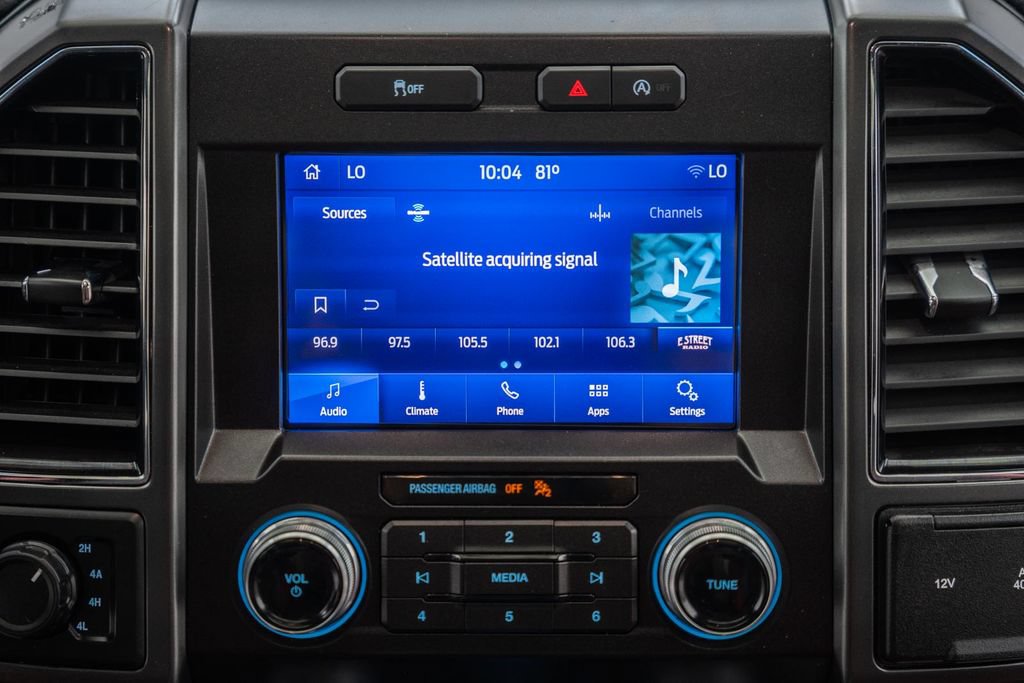 Certified 2019 Ford F150 Lariat w/ Equipment Group 502A Luxury AWD/4WD image 27