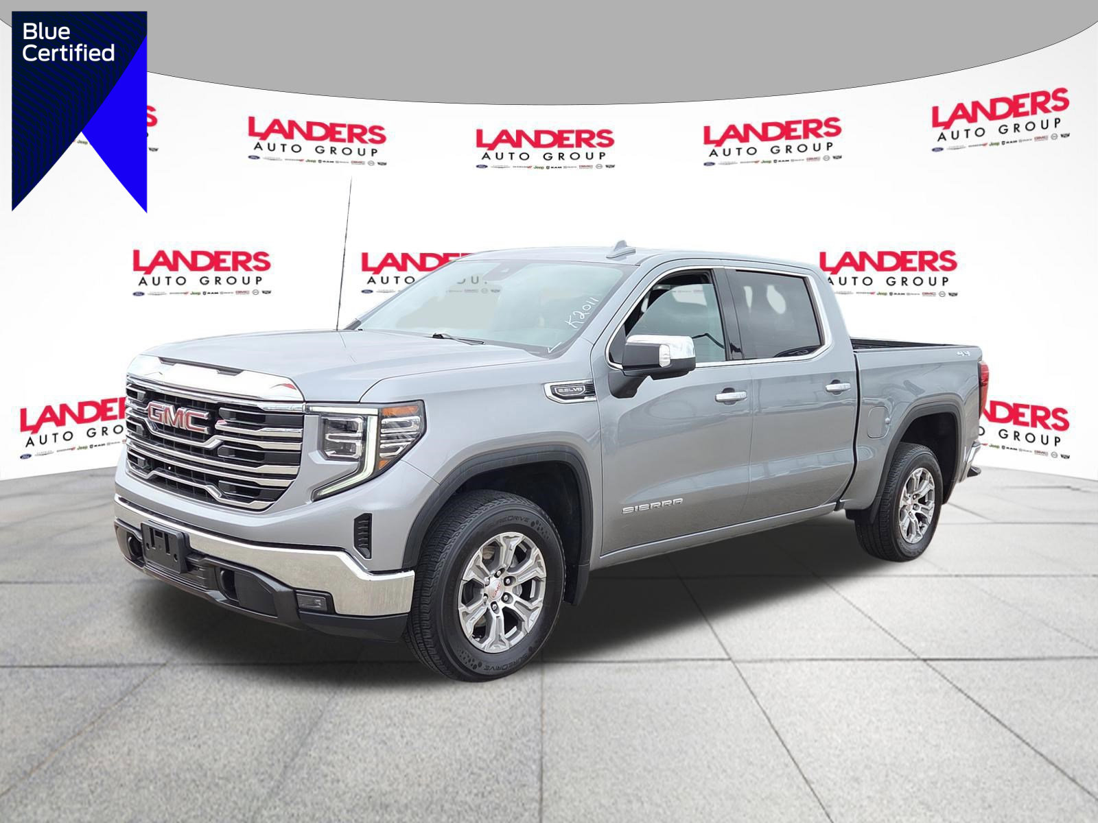 Used 2024 GMC Sierra 1500 SLT image 1