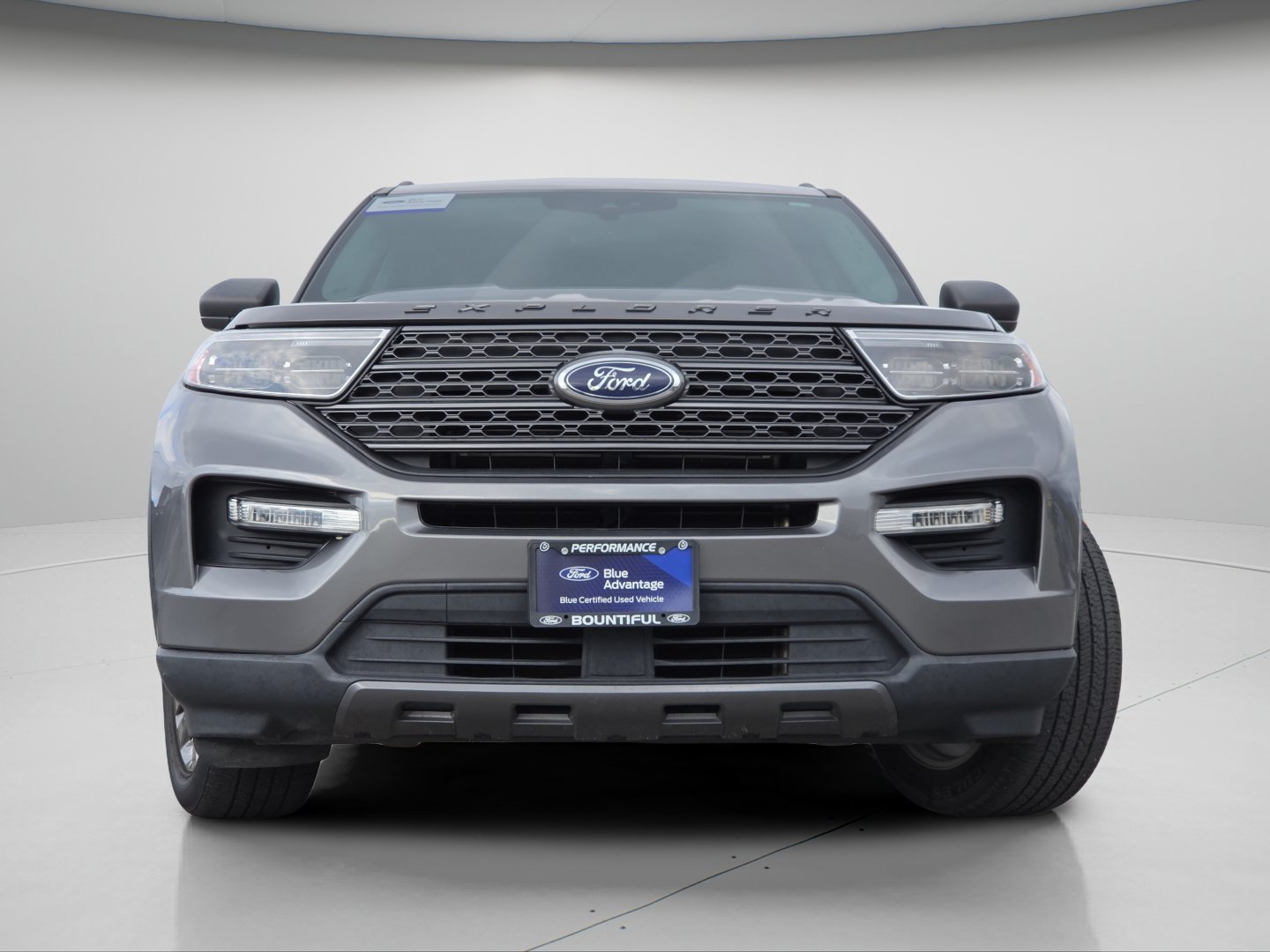 Certified 2021 Ford Explorer XLT w/ Equipment Group 202A AWD/4WD image 3