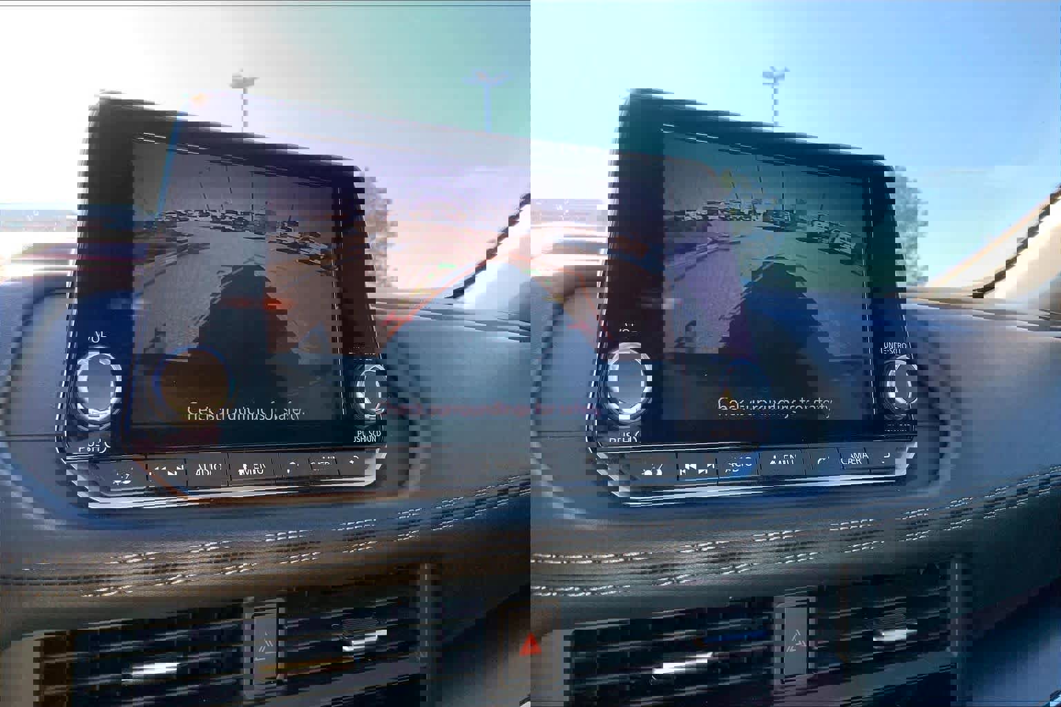 Used 2024 Nissan Rogue SV image 27