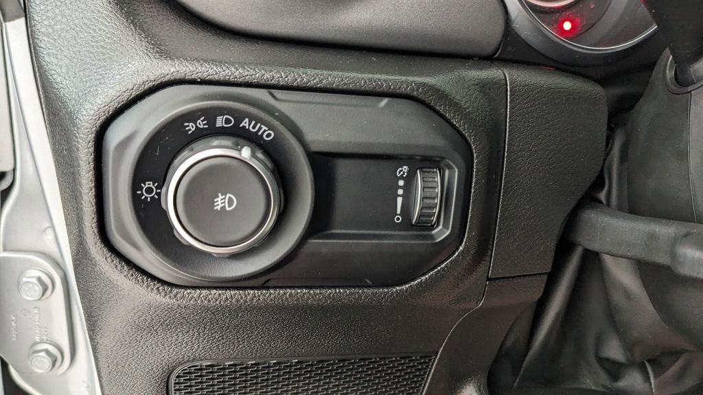 Used 2023 Jeep Wrangler Willys AWD/4WD image 20